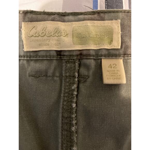 Cabela’s men’s cargo camo shorts - Picture 6 of 7